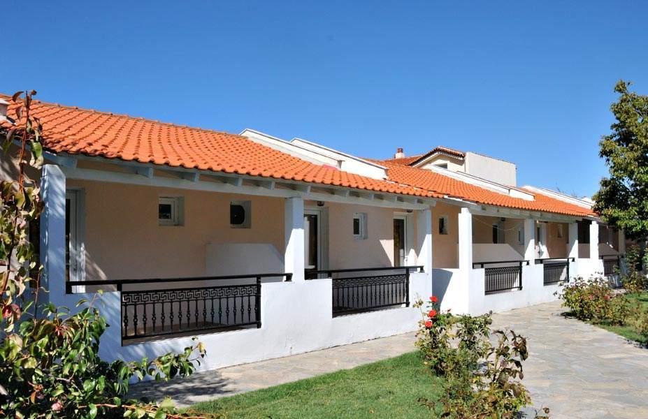 Sunrise Beach Aparthotel Skala Rachoni  Exterior photo